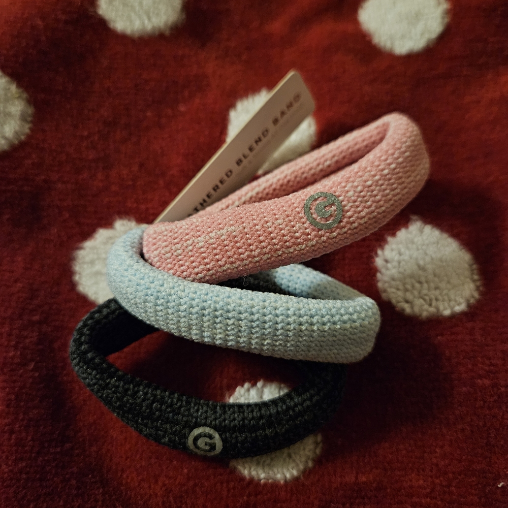 ⚪️🔴5/10$ Padded Hair Bands Trio – Pink, Light Blue & Black
